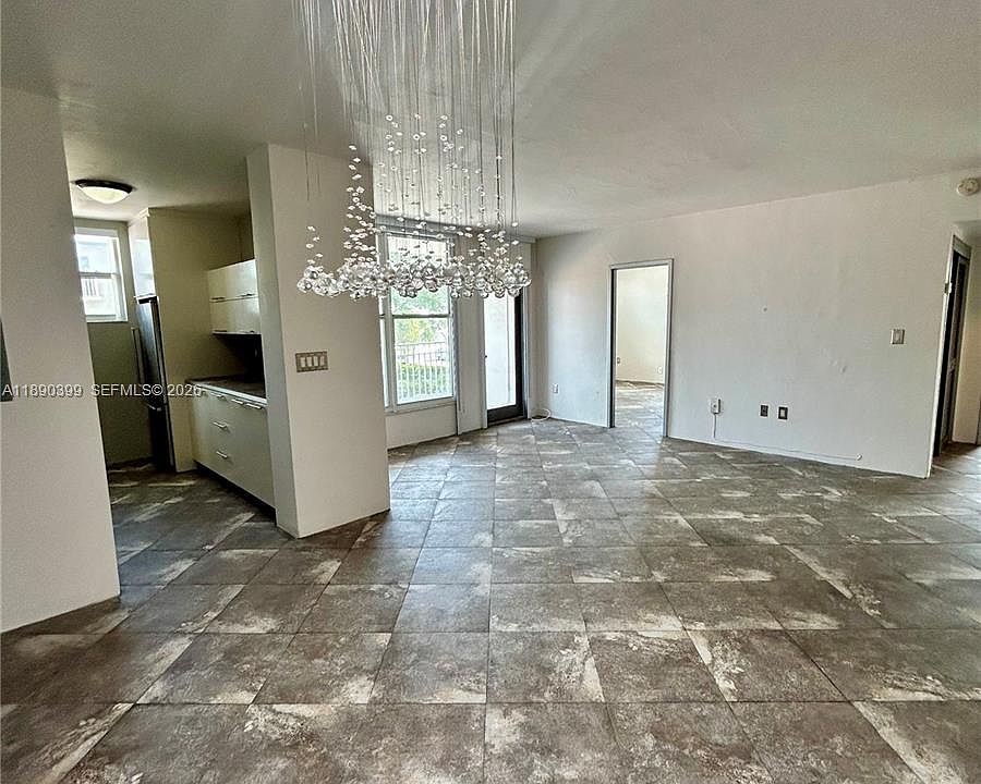 1st image of 1300 Lincoln Rd #A301