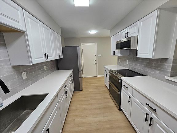 4th image of 4138 Belle Park Dr #4138