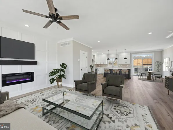 715 Mill St, Bridgeport, PA 19405