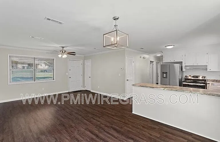 119 Sharon Ct — Photo 6