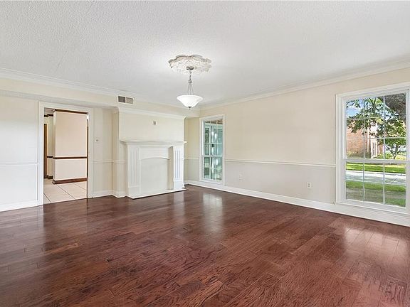 3rd image of 4928 Pike Dr