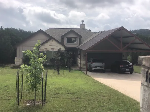 1827 Desiree St, Canyon Lake, TX 78133
