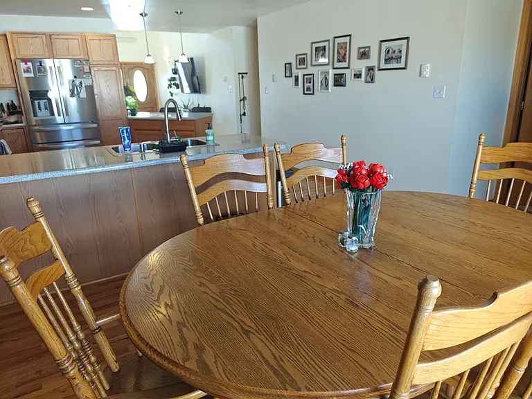1429 Thaxton Ct — Photo 9