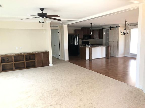 5th image of 1478 Warren St