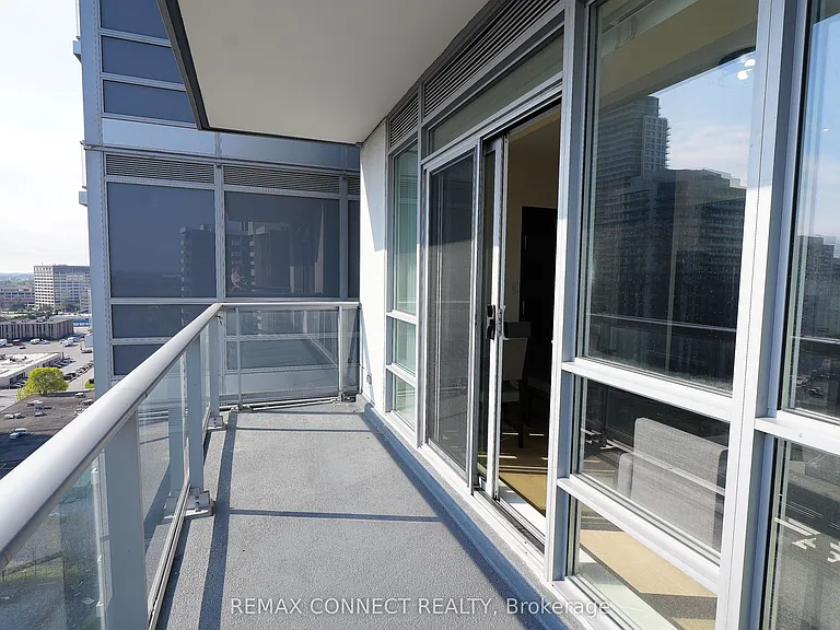 30 Herons Hill Way #1605 — Photo 14