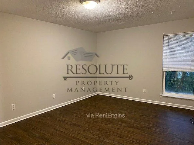 4200 Greencastle Ct #B — Photo 6