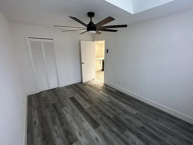 10300 Hidden Springs Ct — Photo 27