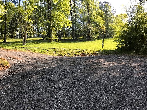 4th image of 482 Hiwassee Dr