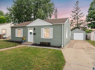 813 S Williams Ave, Sioux Falls, SD 57104