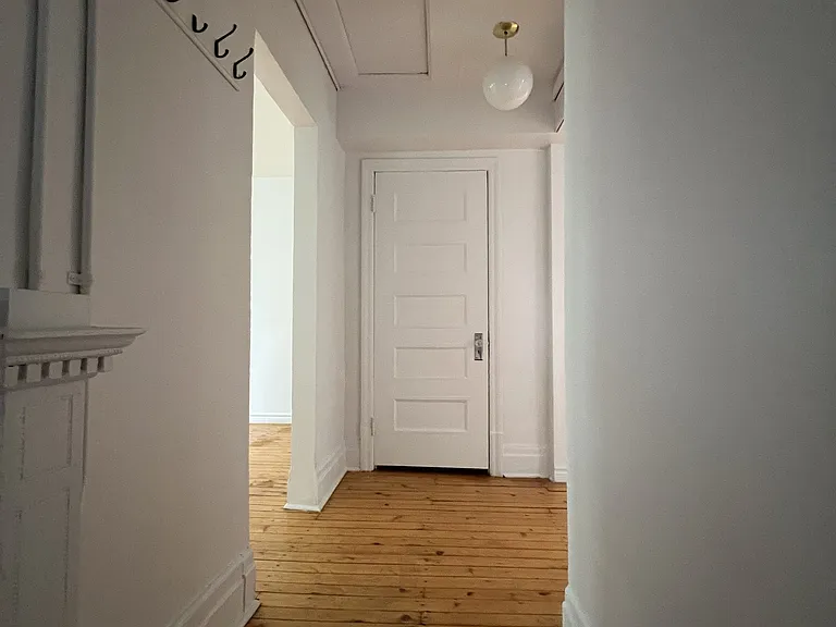 301 Wilbrod St #7 — Photo 8