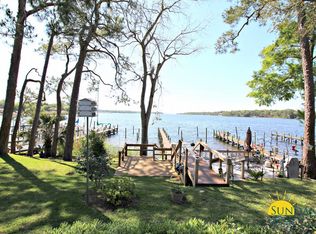 906 Regatta Dr, Niceville, FL 32578