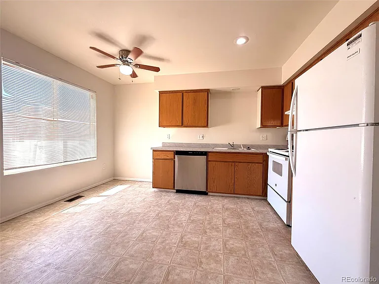 531 S Angus Ave #13 — Photo 7