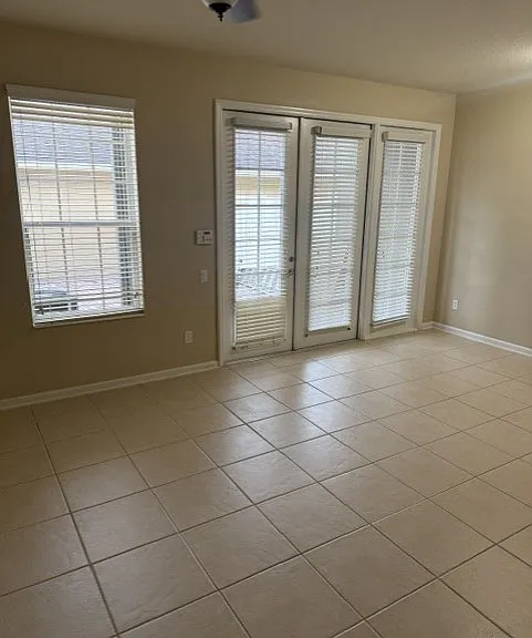 7735 Fairgrove Ave — Photo 12