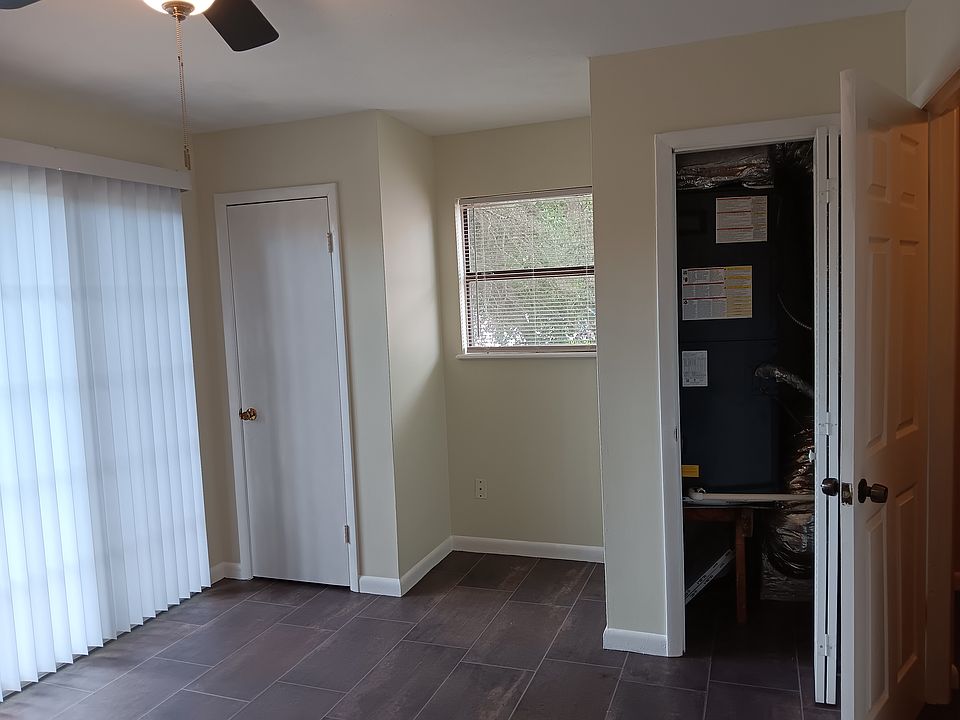 1st image of 625 6th Ave S
