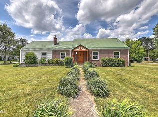 1121 Broad St, Elizabethton, TN 37643