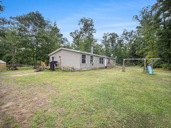 11419 Harris Rd, Montague, MI 49437