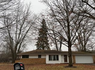 24220 Sunny Point Dr, Southfield, MI 48033