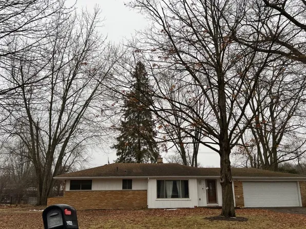 24220 Sunny Point Dr, Southfield, MI 48033