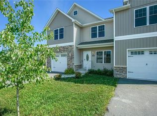 117 Chestnut Ridge Rd, Bloomingburg, NY 12721