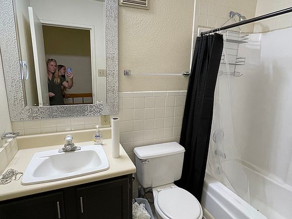 5th image of 327 W Mountain View Dr