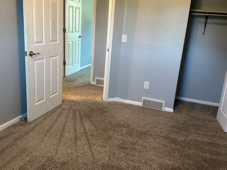 1537 Clearbrook Rd NW — Photo 5