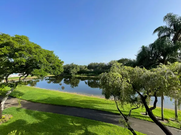 7321 Amberly Lane #302, Delray Beach, FL 33446