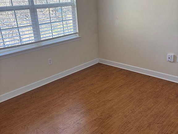 4th image of 1203 Lafontaine Ave #4
