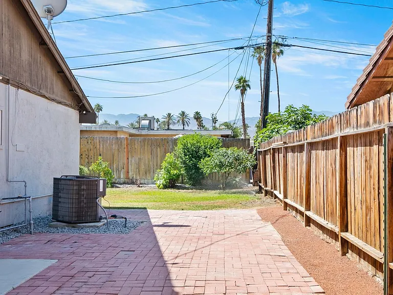 73425 San Nicholas Ave — Photo 34