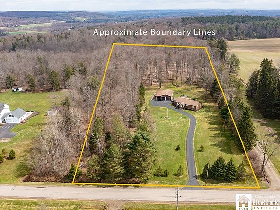 2nd image of 1818 Swede Rd