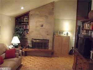 5th image of 1608 Ilchester Ct