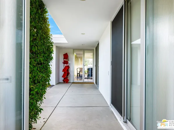 168 Desert Lakes Dr, Palm Springs, CA 92264