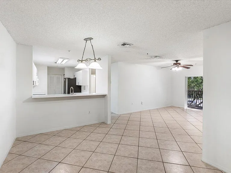 10129 W Atlantic Blvd #E3 — Photo 5