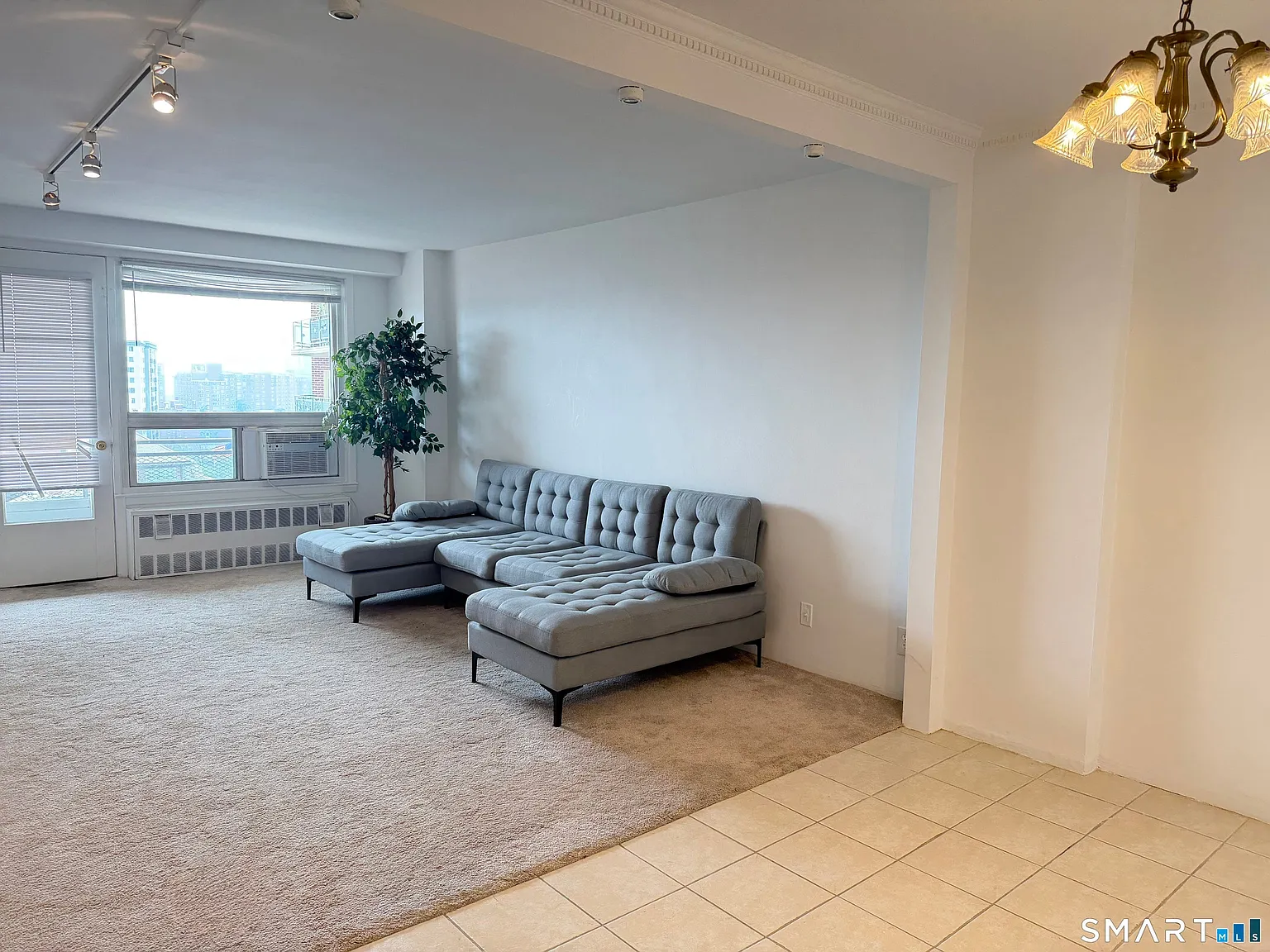 2 bed, 1.0 bath, 875 sqft, $2,750 — Photo 2