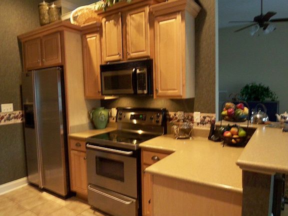 2nd image of 929 Nesting Wood Cres E