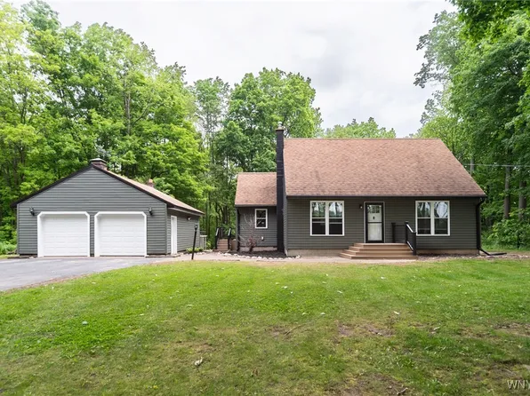 5225 Cacner Rd, East Bethany, NY 14054