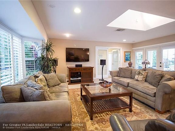 4th image of 4240 NE 27th Ave