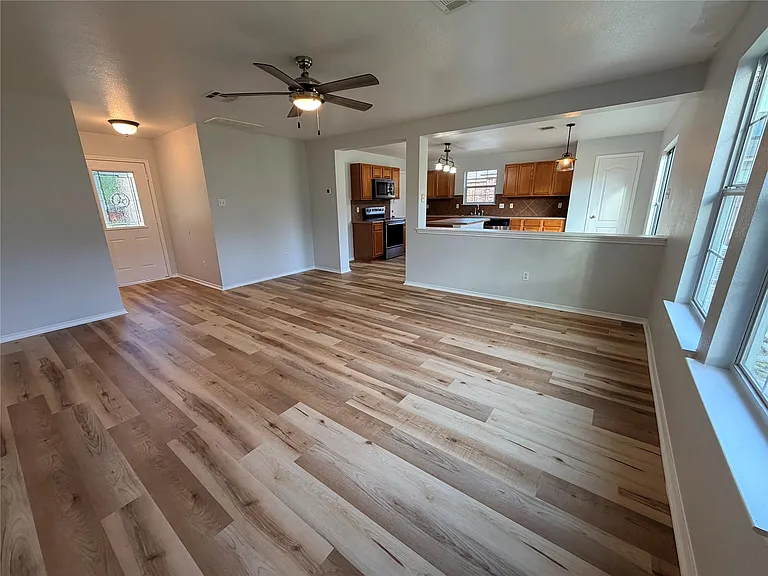 4200 Big Bend Trl — Photo 3
