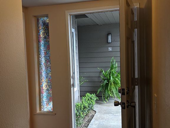 2nd image of 1075 Shadowridge Dr