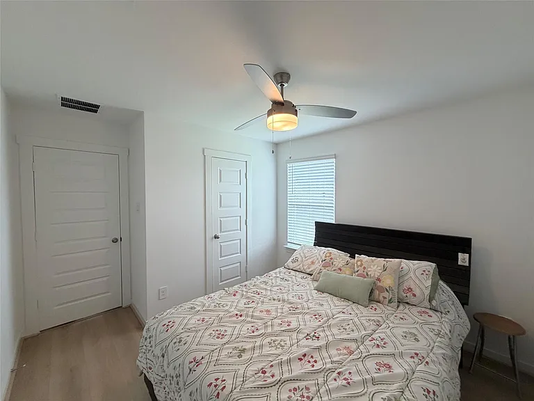 4986 Edgewood Dr — Photo 8