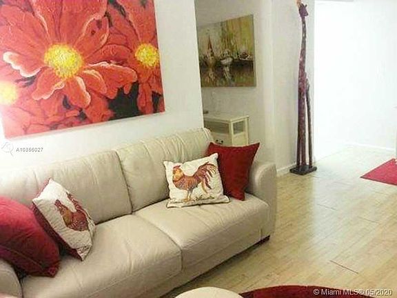 5th image of 750 Collins Ave APT 304