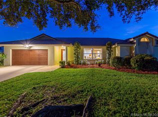 15240 SW 31st Ct, Davie, FL 33331