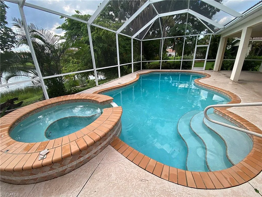 3 bed, 3.0 bath, 2748 sqft, $3,500 — Photo 2