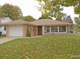 1500 Terrace Blvd, Pekin, IL 61554