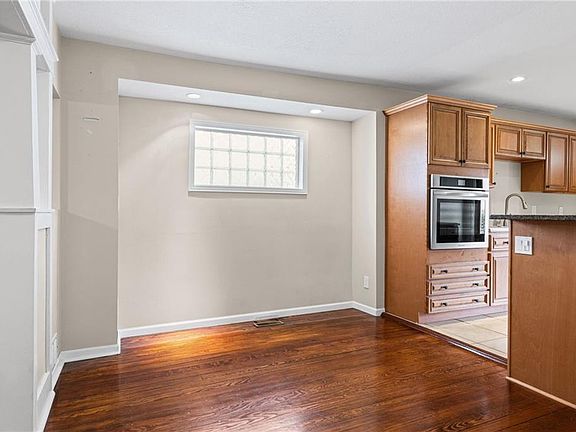 5th image of 1019 E 21st Ave