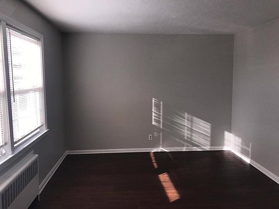 5th image of 2621 N Moreland Blvd APT 3