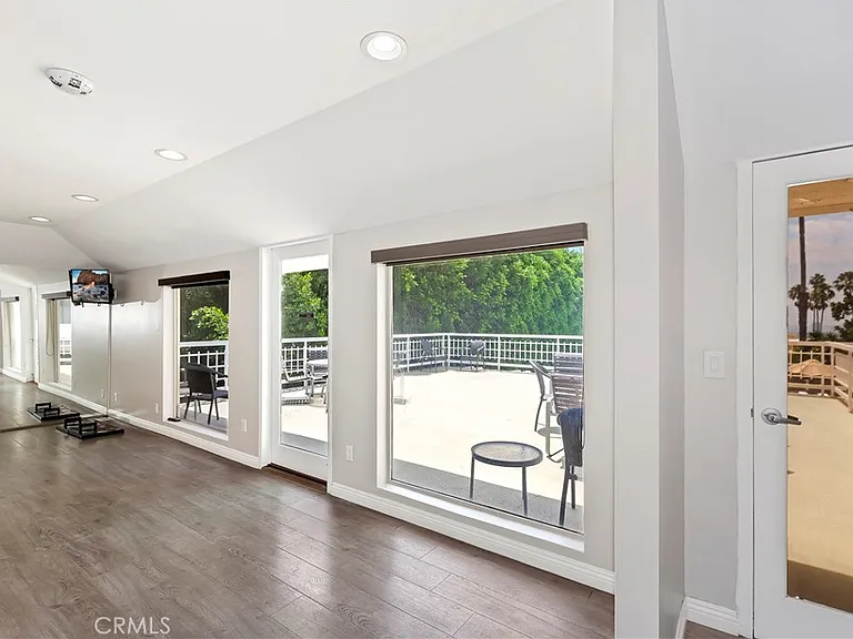 7250 Franklin Ave #506 — Photo 26