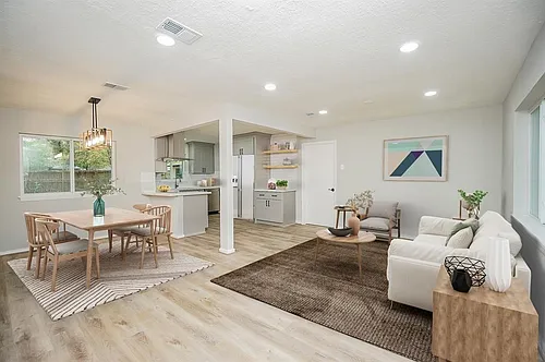 1941 Heights Dr Photo 1