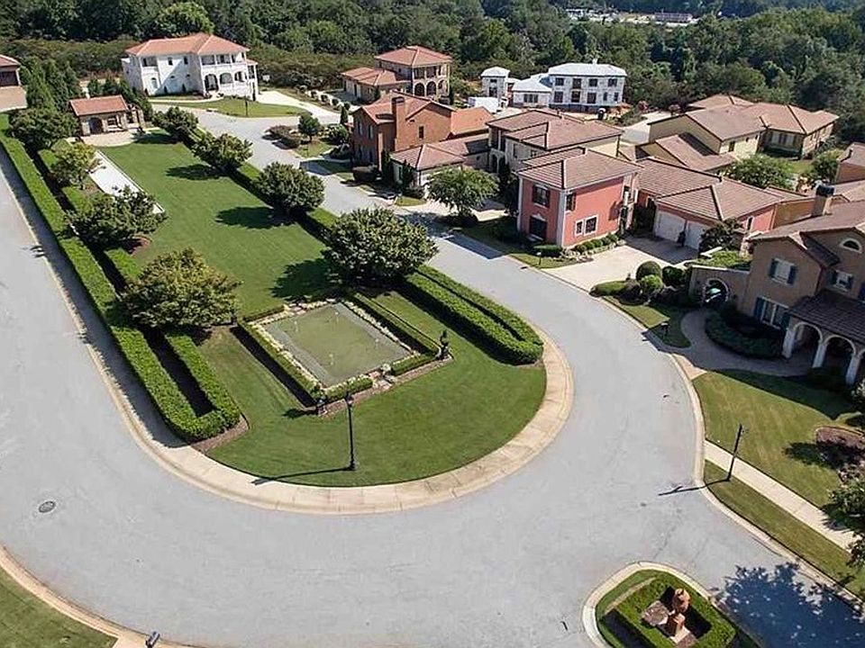 1st image of 137 Gascony Dr