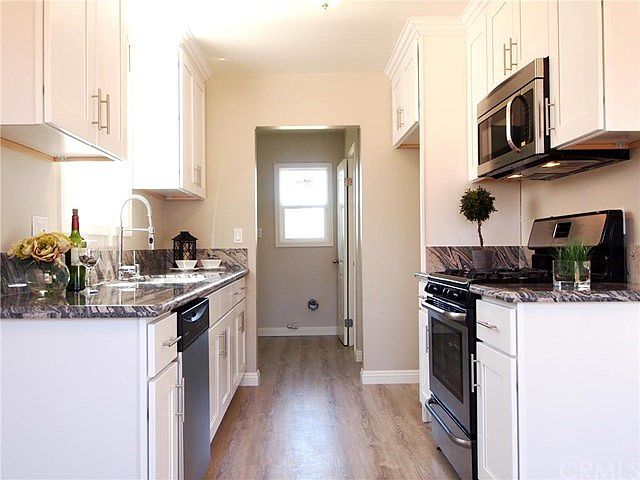 1st image of 7912 La Costa Cir