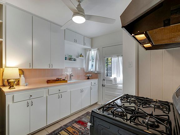 3rd image of 330 W Norwood Ct #330